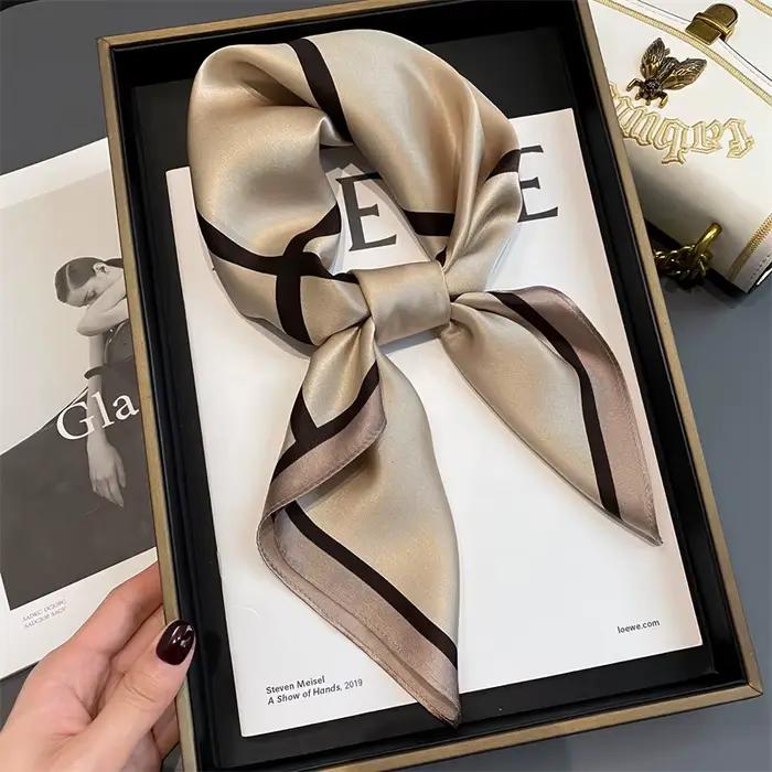 100% Foulard en soie véritable nouveau 70CM châle naturel enveloppes femmes dames mode foulards Foul