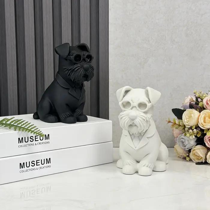 Figurine de Schnauzer mignon en costume