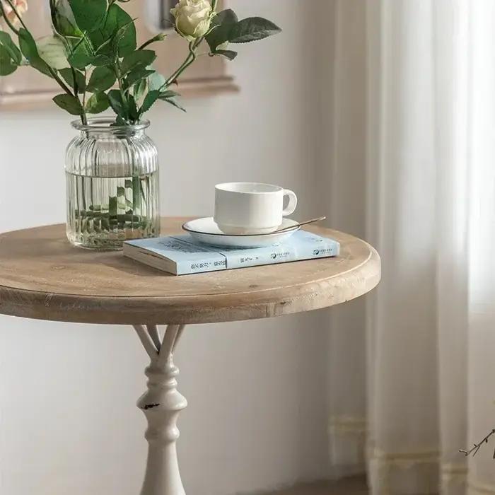 Petite table basse en bois massif vintage français, table d'angle de salon, table d'appoint ronde, t