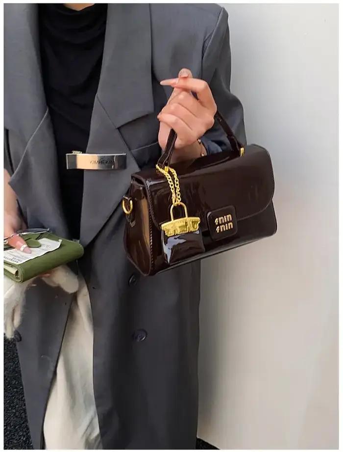 Sac bandoulière chic et tendance pour femme, sac messager texturé de créateur, sac fourre-tout minim
