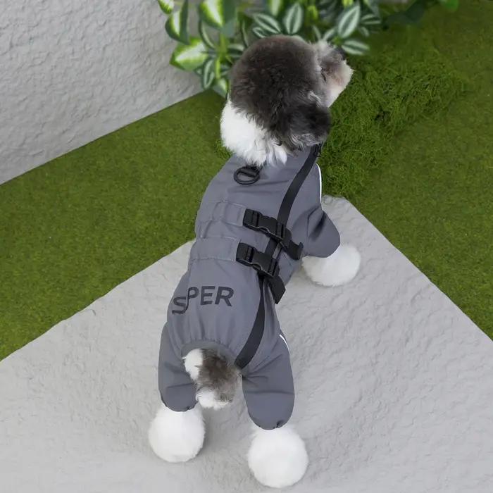 Combinaison de Pluie pour Chien Imperméable et Amovible en Polyester avec Motifs Cartoon pour Promenades Hivernales et Vacances Extérieures ```