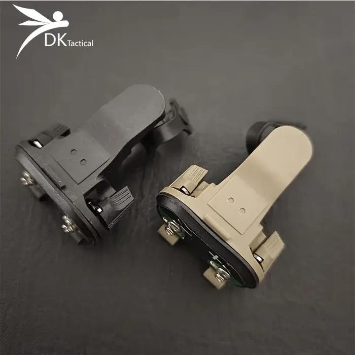 Lampe torche tactique X400 X300 pour pistolets interrupteur double télécommande SF Tailcap compatible avec armes pour chasseurs et randonneurs夜晚狩猎和徒步旅行的理想伴侣:战术手电筒X400 X300,适用于手枪,带有双按钮遥控SF尾盖,兼容多种武器型号