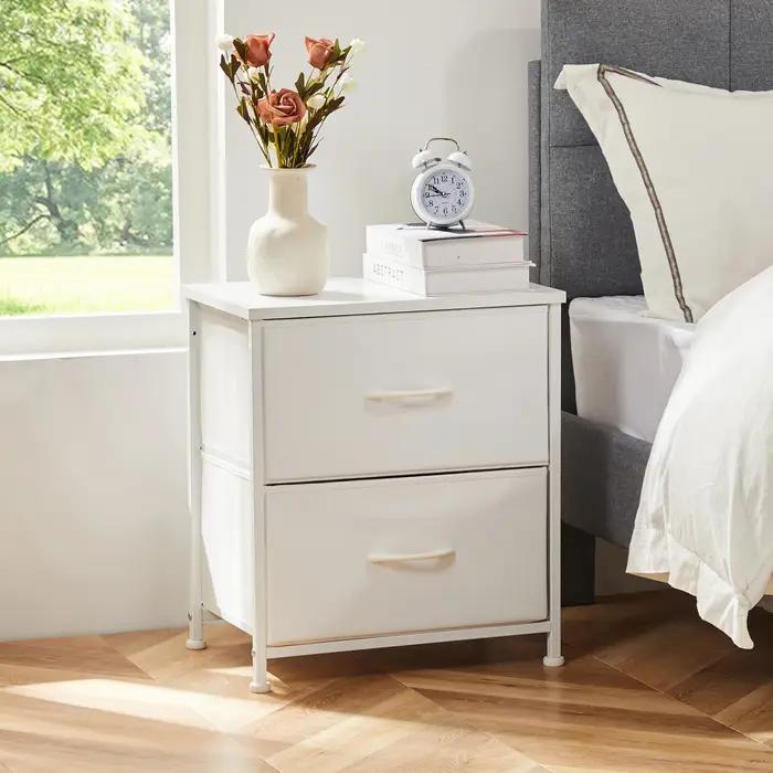 Table de nuit minimaliste moderne avec tiroirs pour chambre à coucher élégante occasions spéciales