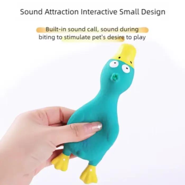 Jouet en caoutchouc en forme de poulet pour chiens de petite et moyenne taille jouets grinçants pour stimuler l'esprit et le corps de votre animal occasionnellement interactif pour jouer et s'amuser